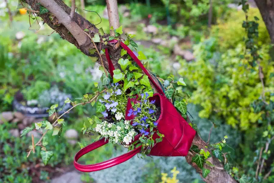 Use An Old Purse As A Planter